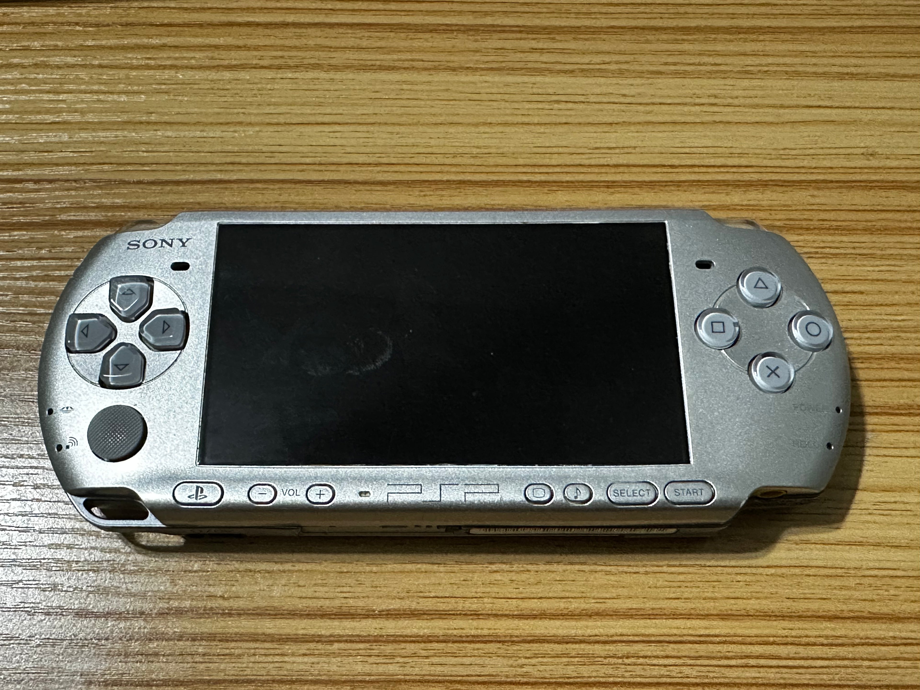 Sony PlayStation PSP 1000 2000 3000 w/Charger & Memory Card - SHIP IN 1-DAY