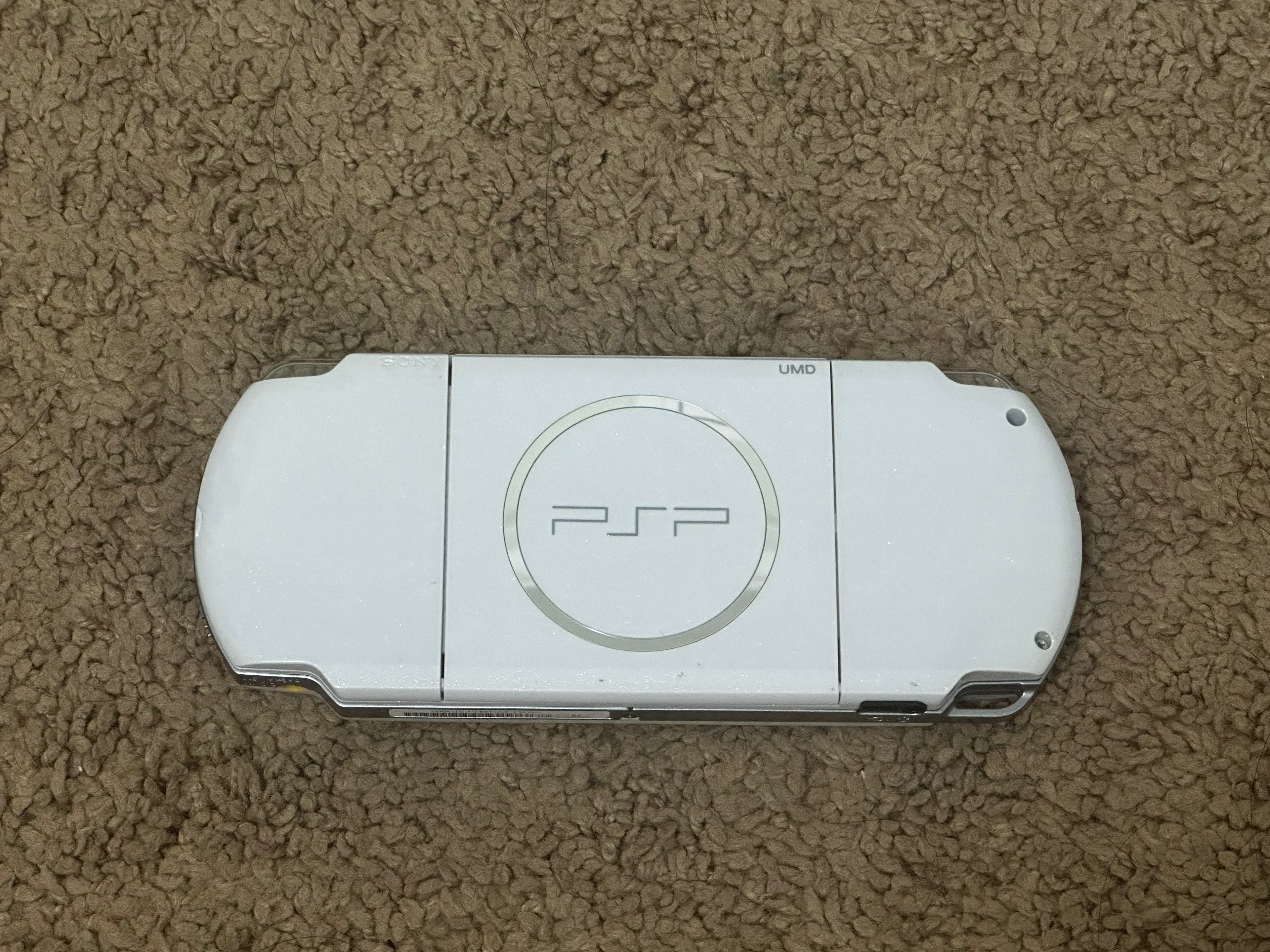 Sony PlayStation PSP 1000 2000 3000 w/Charger & Memory Card - SHIP IN 1-DAY